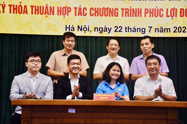 AMT – Hanoi và Công đoàn ngành GTVT Hà Nội ký Thỏa thuận hợp tác thực hiện Chương trình “Phúc lợi cho đoàn viên và người lao động” 